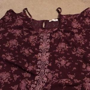 Rewind cold shoulder shirt